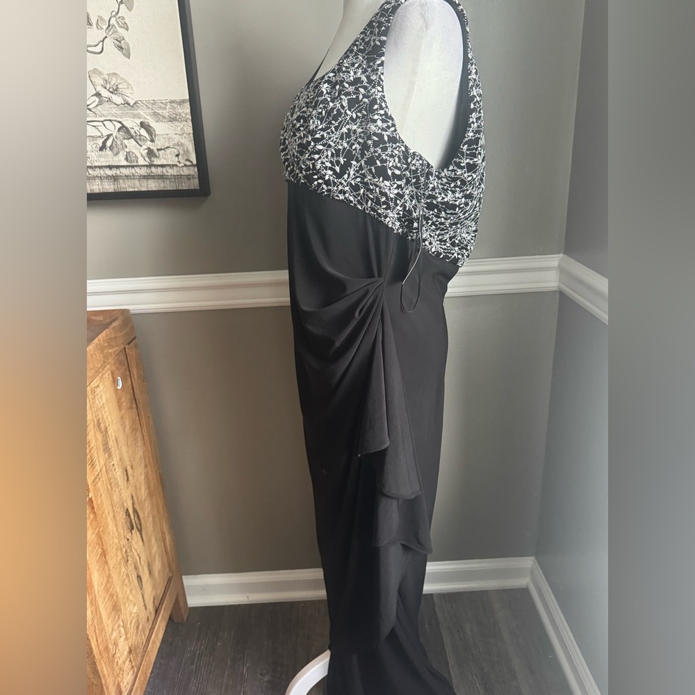 NEW Alex Evenings Formal Maxi Gown Black & Silver Sparkle Glitter Size 16 - Picture 4 of 7